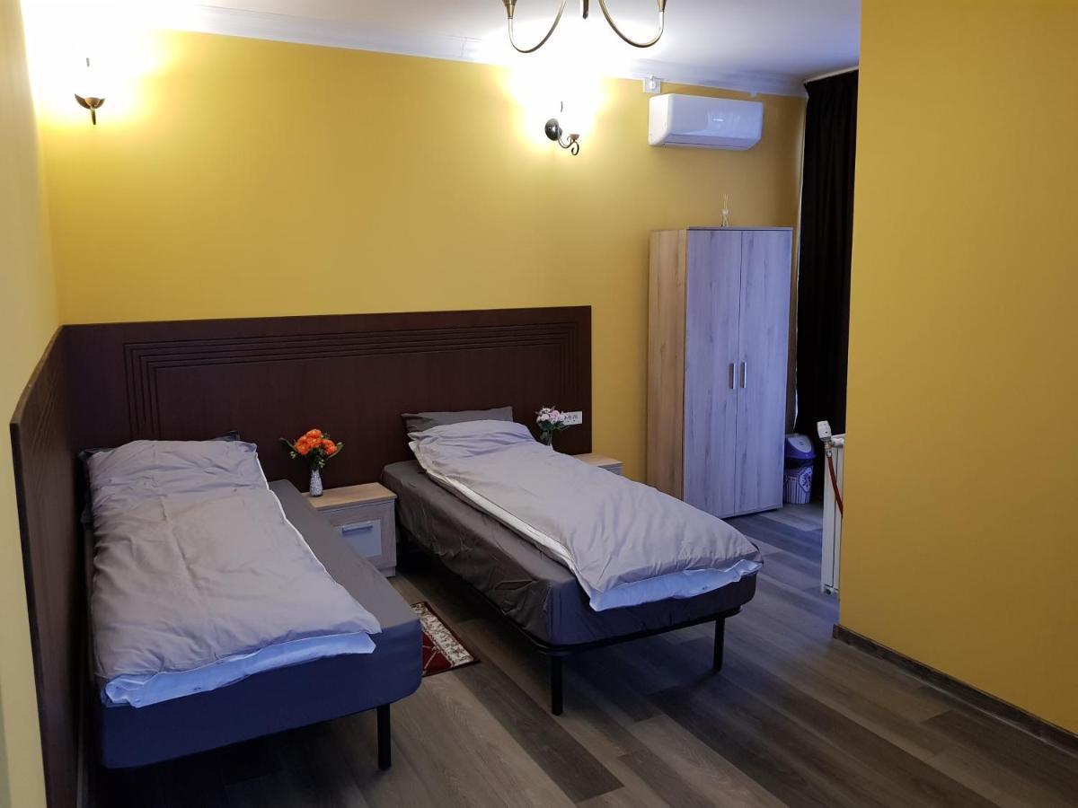 Hotel Restaurant La Passione Tecuci Екстериор снимка