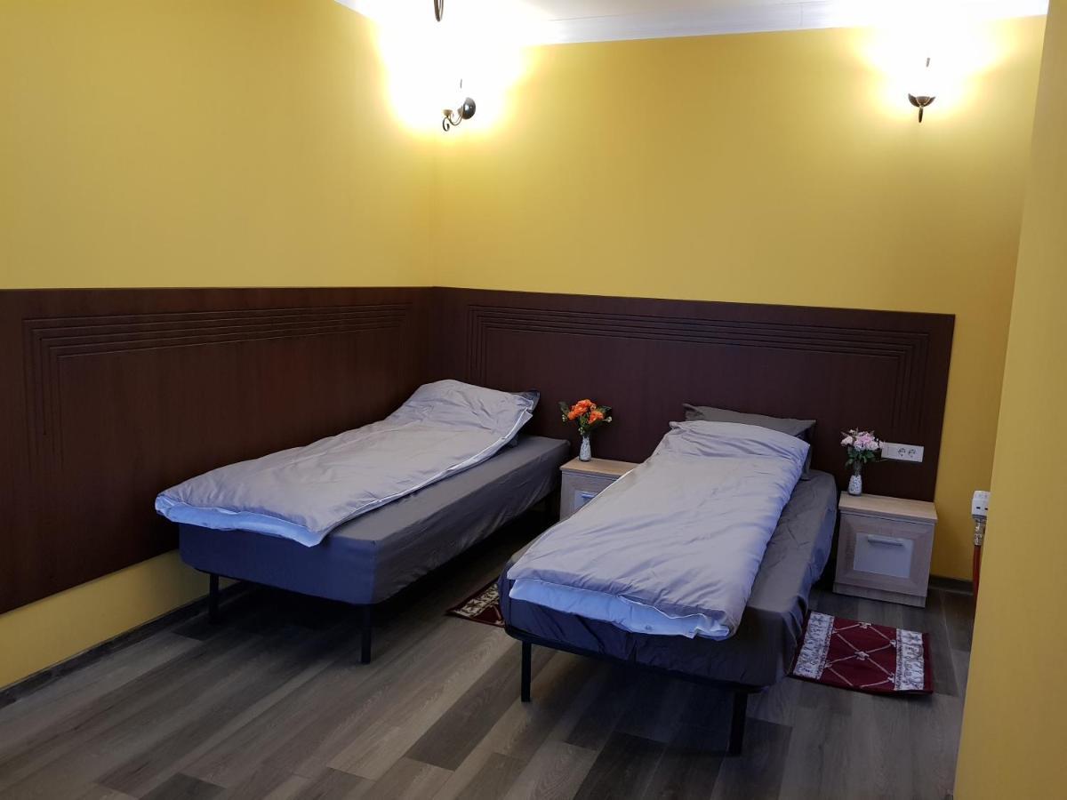Hotel Restaurant La Passione Tecuci Екстериор снимка