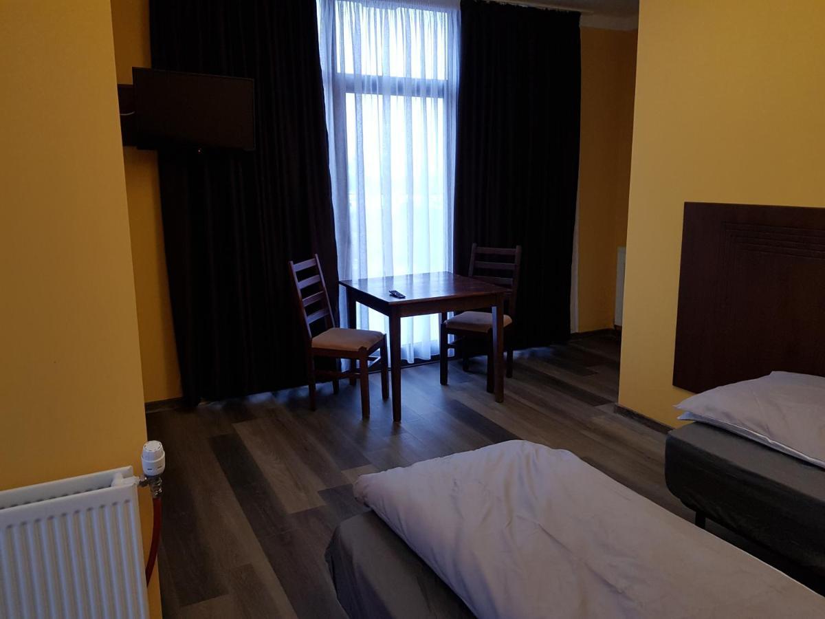Hotel Restaurant La Passione Tecuci Екстериор снимка